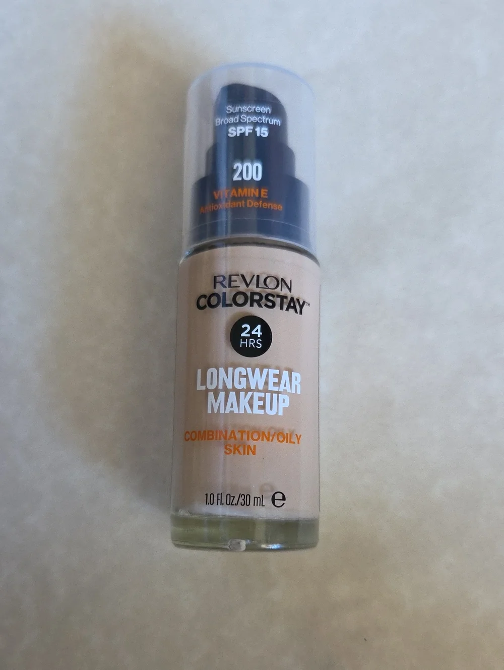 Revlon ColorStay Liquid Foundation Makeup, Matte Finish, Combination/Oily Skin